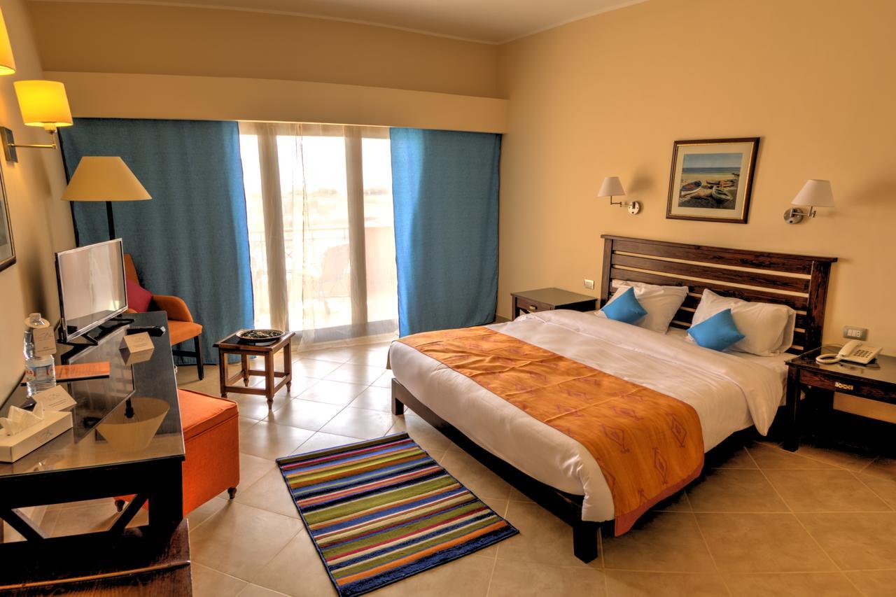 Viva Blue Resort And Diving Sharm El Naga (Adults Only) Хургада Екстер'єр фото